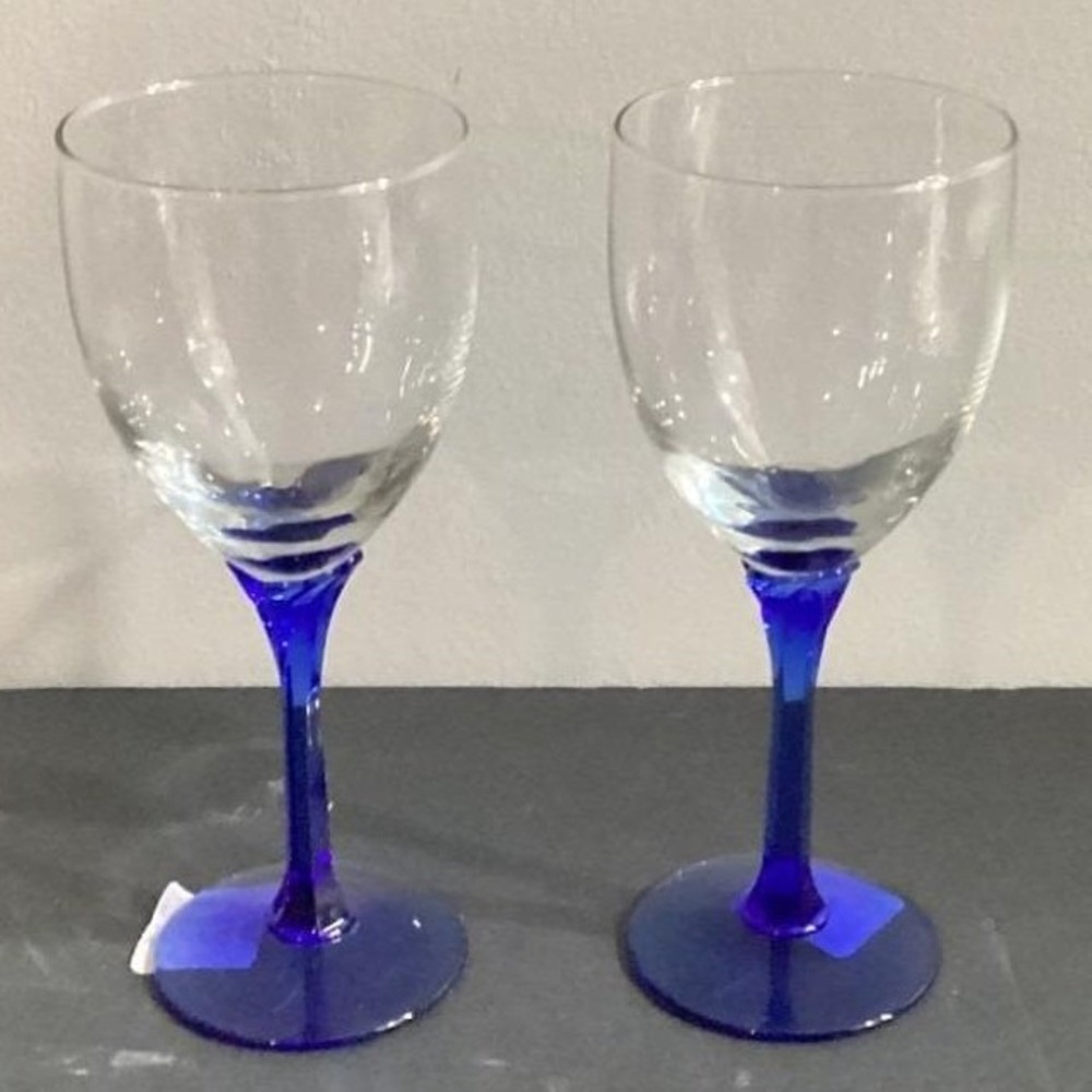 Set Of 2 Libbey Domaine Cobalt Blue Flower Stem Water Wine Glasses